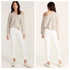 J. Crew 8” toothpick ankle Jean in white denim. Size 28.